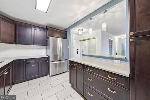 213-11801 Rockville Pike, ROCKVILLE, MD, 20852-2715 | Card Image