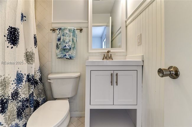 APT-17L - 45 Folly Field Rd, Condo with 2 bedrooms, 2 bathrooms and null parking in Hilton Head Island SC | Image 13