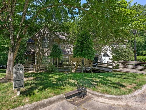 apt-f-6038 Gray Gate Ln, Charlotte, NC, 28210-4078 | Card Image