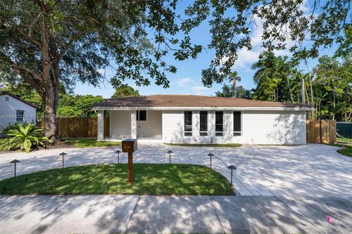 234 Minola Dr, Miami Springs, FL, 33166-6032 | Card Image