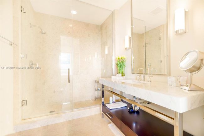 UNIT-1101N - 9705 Collins Ave, Condo with 3 bedrooms, 4 bathrooms and null parking in Bal Harbour FL | Image 23