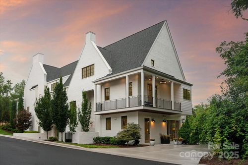 903 Mcdonald Ave, Charlotte, NC, 28203-5905 | Card Image