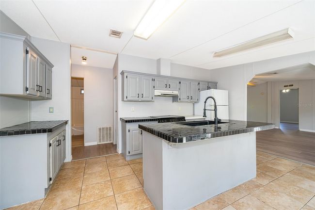 411 Racoon Trl, House other with 3 bedrooms, 2 bathrooms and null parking in GENEVA FL | Image 17