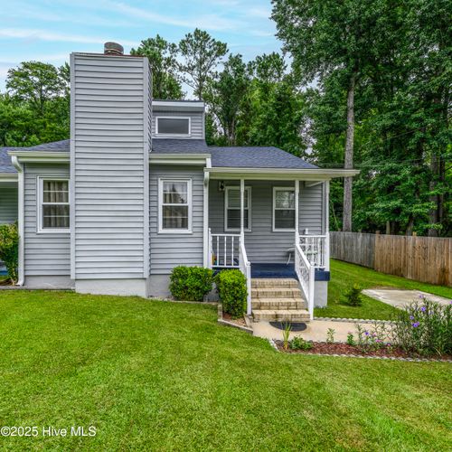 2408 Educational Dr, New Bern, NC, 28562-4450 | Card Image