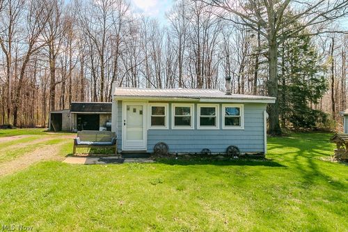 6554 Tarbell Ave, Madison, OH, 44057-1038 | Card Image