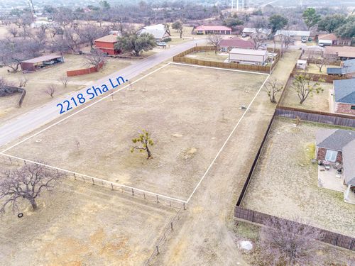2218 Sha Ln, Breckenridge, TX, 76424-1921 | Card Image