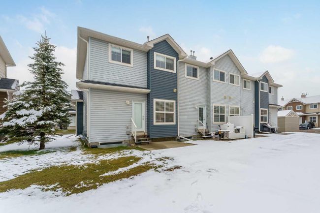 318 - 111 Tarawood Ne, Home with 2 bedrooms, 1 bathrooms and 1 parking in Calgary AB | Image 16