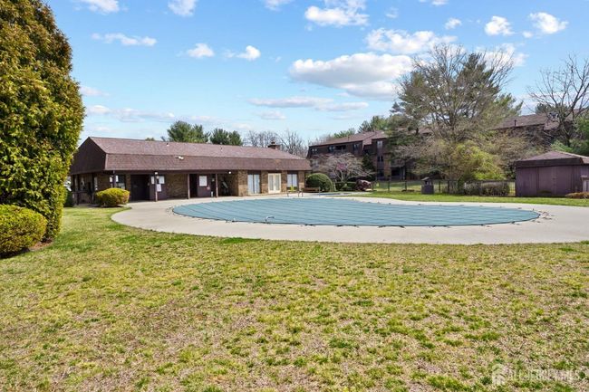 1724 Country Mill Dr, Townhouse with 1 bedrooms, 1 bathrooms and null parking in East Windsor NJ | Image 24