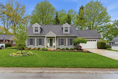 722 Timber Ct, Chesterton, IN, 46304-2945 | Card Image