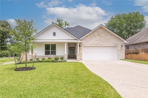 3512 Wildwood Ct, Bryan, TX, 77808-1438 | Card Image