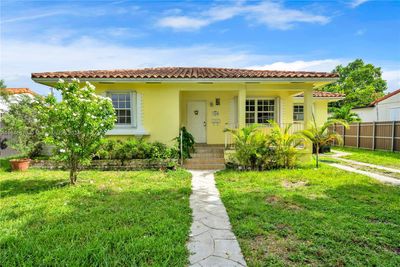 6356 Sw 14th St, House other with 3 bedrooms, 2 bathrooms and null parking in West Miami FL | Image 2