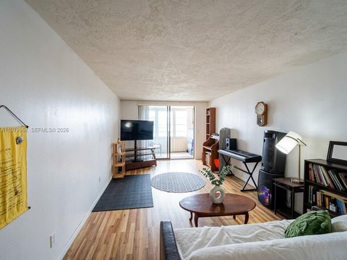 307-2841 Somerset Dr, Lauderdale Lakes, FL, 33311 | Card Image