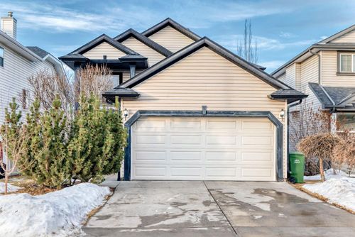 3708 Douglas Ridge Way Se, Calgary, AB, T2Z3B6 | Card Image
