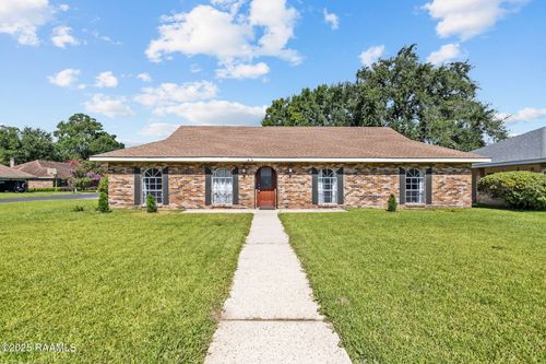 118 Granada Dr, Lafayette, LA, 70506-3821 | Card Image