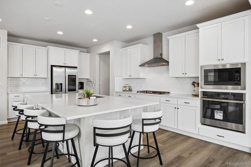 3888 Grand Baker St, Aurora, CO, 80019-2301 | Card Image
