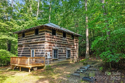 118 Blossom Rd, Brevard, NC, 28712-8976 | Card Image