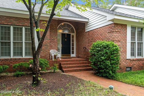 34 Abington Dr, Pinehurst, NC, 28374-9043 | Card Image