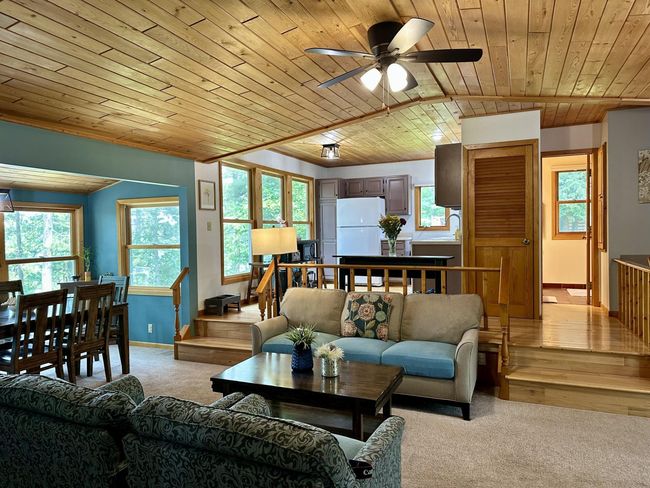 Main floor living/laundry! | Image 23