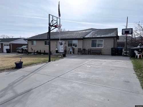 145 Evans St, Green River, WY, 82935-5007 | Card Image