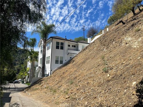 3649 Potosi Ave, Studio City, CA, 91604-4059 | Card Image