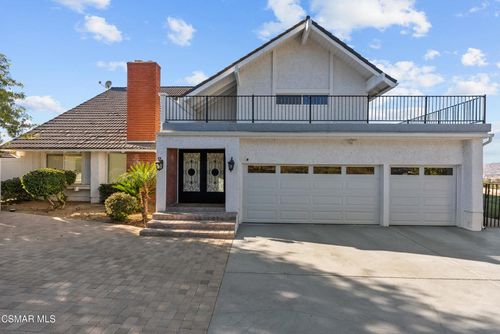 4515 Poe Ave, Woodland Hills, CA, 91364-4652 | Card Image