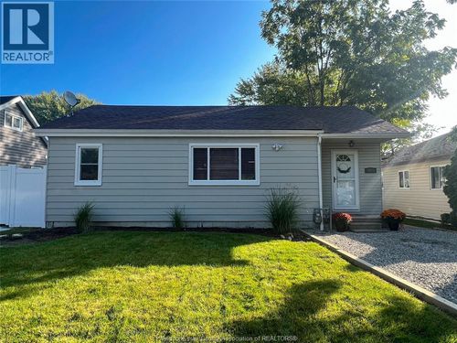 2970 Clemenceau, Windsor, ON, N8T2R1 | Card Image