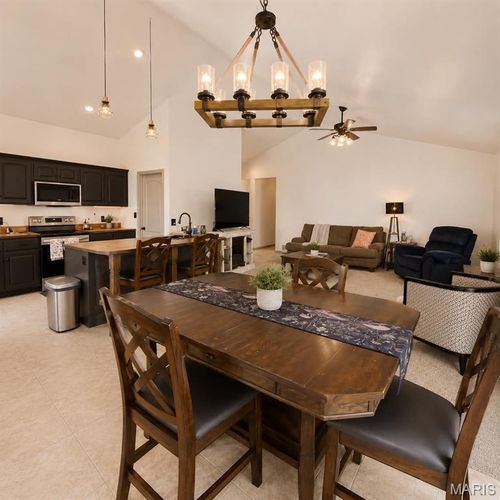 22810 Return Ln, Waynesville, MO, 65583-7842 | Card Image