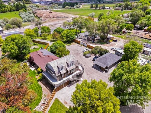 564 Blue Lakes Blvd S, Twin Falls, ID, 83301-8263 | Card Image