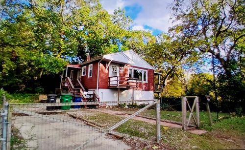 2853 Howard St, Lake Station, IN, 46405-2036 | Card Image