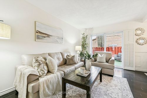 137-100 Quigley Rd, Hamilton, ON, L8K6J1 | Card Image