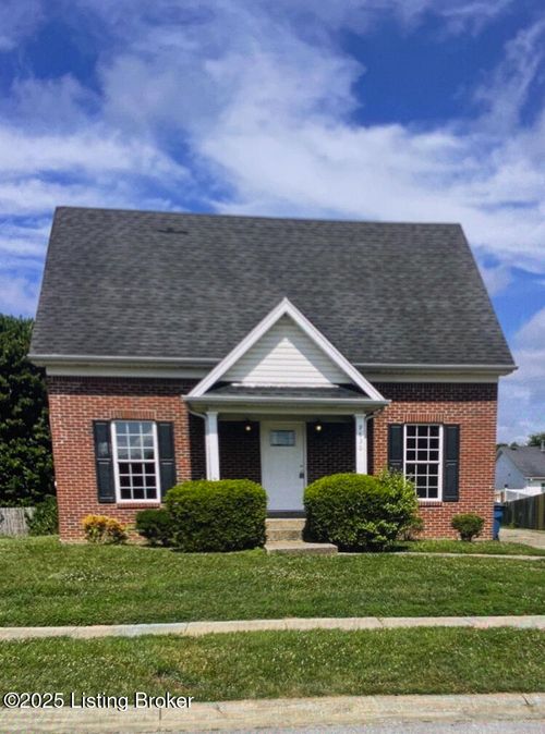 9630 Combs Ln, Louisville, KY, 40258-4621 | Card Image