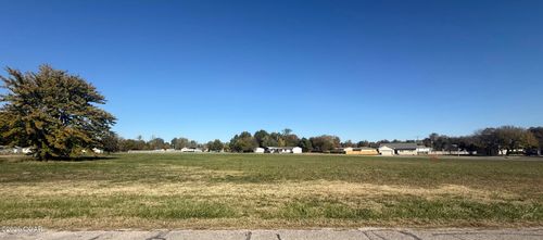 2611 Kimball Ave, Parsons, KS, 67357-4727 | Card Image