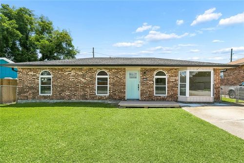 2248 Sauvage Ave, Marrero, LA, 70072-4741 | Card Image