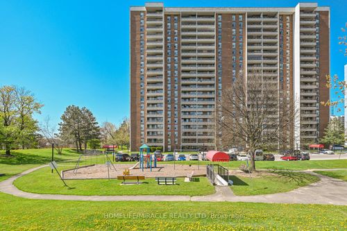 1802-4 Kings Cross Rd, Brampton, ON, L6T3X8 | Card Image