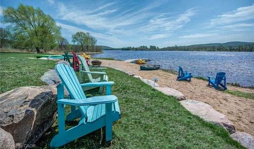 137 Lakeshore Drive, Barry's Bay, ON, K0J1B0 | Card Image