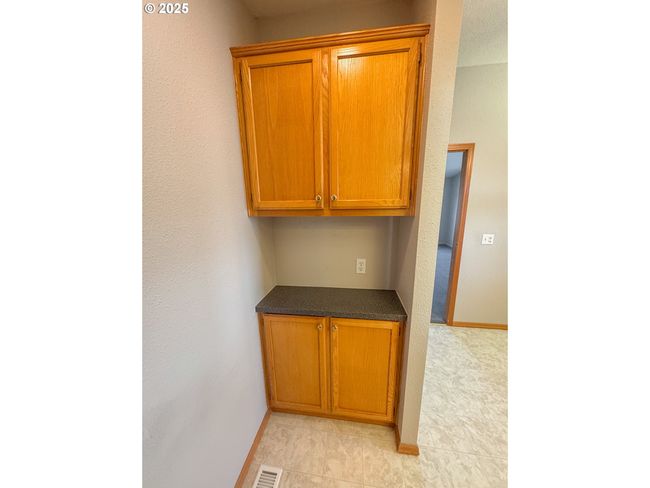 UNIT-13 - 3355 N Delta Hwy, House other with 3 bedrooms, 2 bathrooms and null parking in Eugene OR | Image 34