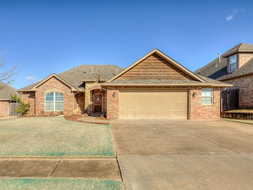 3209 Se 33rd Street, Moore, OK, 73065 | Card Image