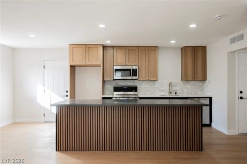 6345 Rassler Ave, Las Vegas, NV, 89107-1366 | Card Image