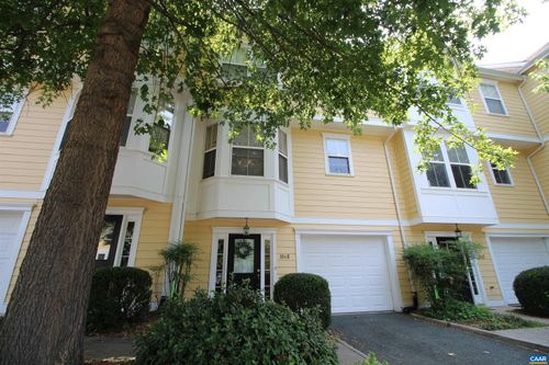 apt-e-106 Melbourne Park Cir, CHARLOTTESVILLE, VA, 22901-3947 | Card Image