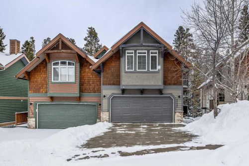 1112 Wilson Way, Canmore, AB, T1W3C4 | Card Image