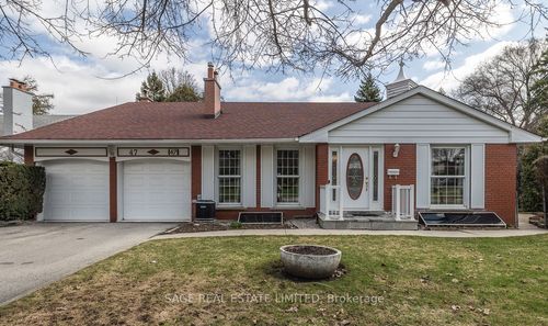 47 Ravensbourne Cres, Etobicoke, ON, M9A2A9 | Card Image