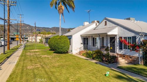 1002 S Bruce Ln, Burbank, CA, 91502-2556 | Card Image