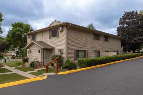 apt-b-11 Meadow Run Dr Sw, Rochester, MN, 55902-2385 | Card Image