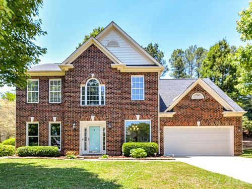 620 Meadow Lake Dr, Matthews, NC, 28105-0330 | Card Image