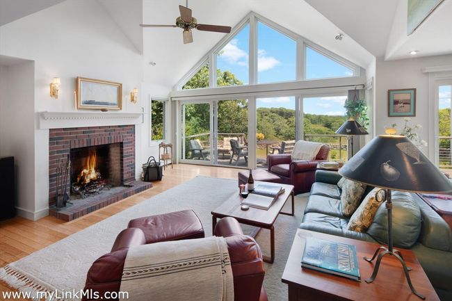 100 Gosnolds Way, House other with 4 bedrooms, 3 bathrooms and null parking in Chilmark MA | Image 19