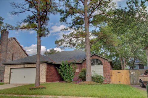 2719 Leroy St, Pearland, TX, 77581-6347 | Card Image
