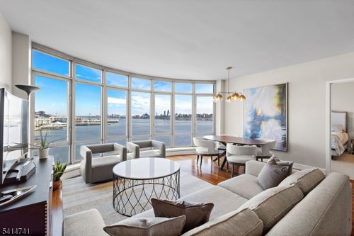 apt-1115-8100 River Rd, North Bergen, NJ, 07047-7233 | Card Image