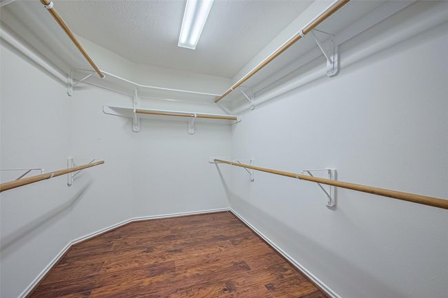 13703 Broad Oaks Ln, House other with 4 bedrooms, 3 bathrooms and 2 parking in Rosharon TX | Image 22