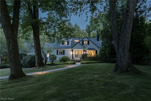 35600 Jackson Rd, Moreland Hills, OH, 44022-1952 | Card Image