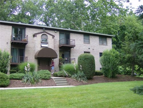 apt-7c-300 Gilkeson Rd, Mt. Lebanon, PA, 15228-1084 | Card Image